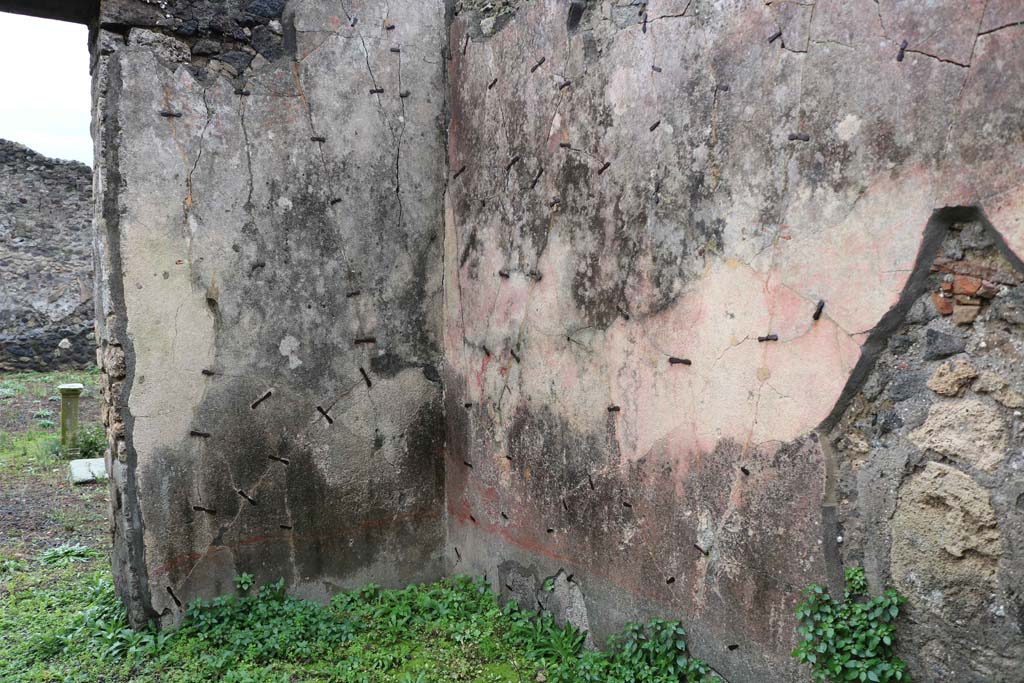 VIII.4.9, Pompeii. December 2018. 
Looking towards north-east corner of room with doorway into west side of atrium. Photo courtesy of Aude Durand.