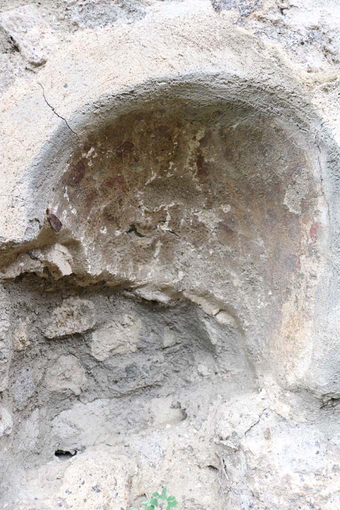 VIII.4.12, Pompeii. December 2018. Detail of niche. Photo courtesy of Aude Durand.