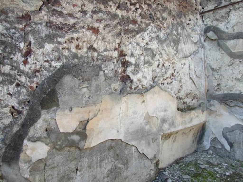 VIII.4.15 Pompeii. March 2009. Room 12, triclinium. West wall, with recess in the north-west corner.