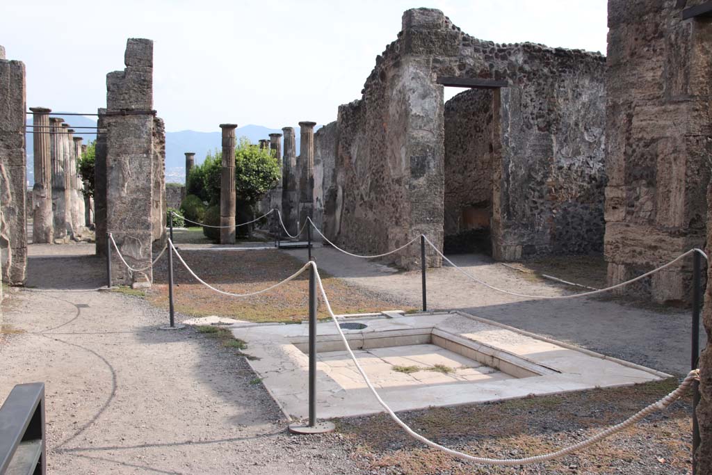 VIII.4.15 Pompeii. September 2021. Looking south across impluvium in atrium from east side. Photo courtesy of Klaus Heese.