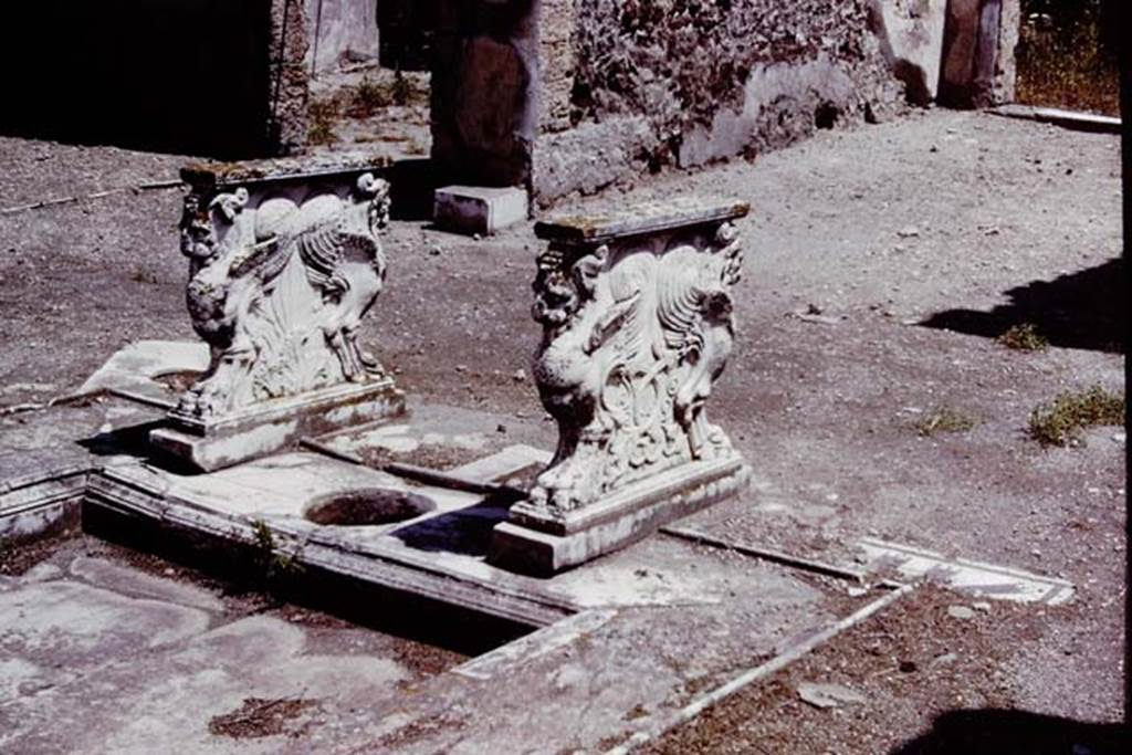VIII.4.15 Pompeii. 1966. Room 1, impluvium with table supports in situ. Photo by Stanley A. Jashemski.
Source: The Wilhelmina and Stanley A. Jashemski archive in the University of Maryland Library, Special Collections (See collection page) and made available under the Creative Commons Attribution-Non Commercial License v.4. See Licence and use details.
J66f0574