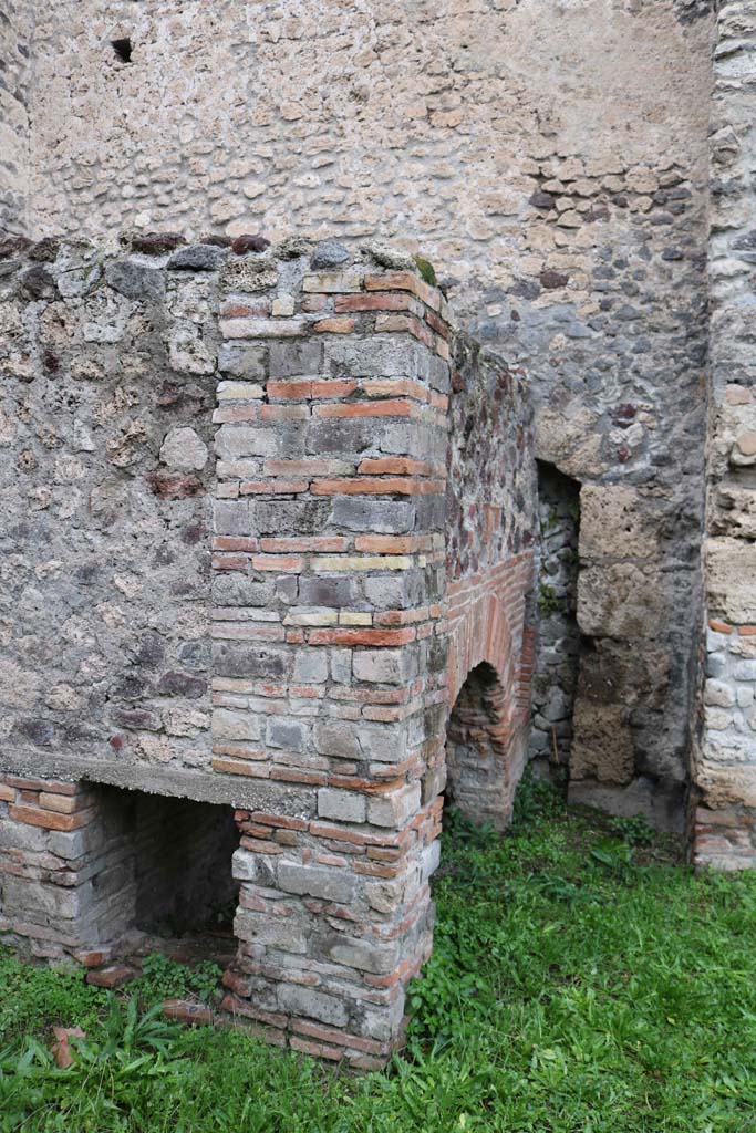 VIII.4.27 Pompeii. December 2018. 
Looking north across east side (front) of oven. Photo courtesy of Aude Durand.