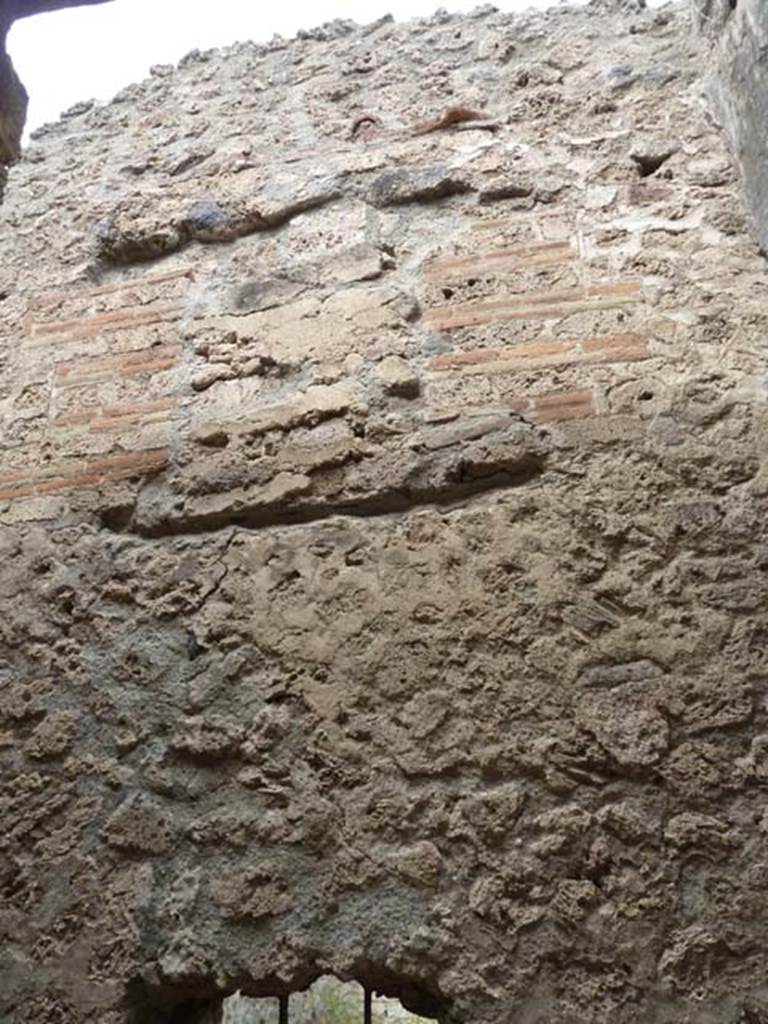 VIII.4.44 Pompeii. September 2015. Upper north-wall of small light-yard.