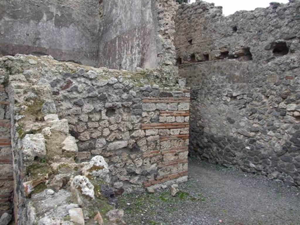 VIII.4.49 Pompeii. December 2007. East wall.