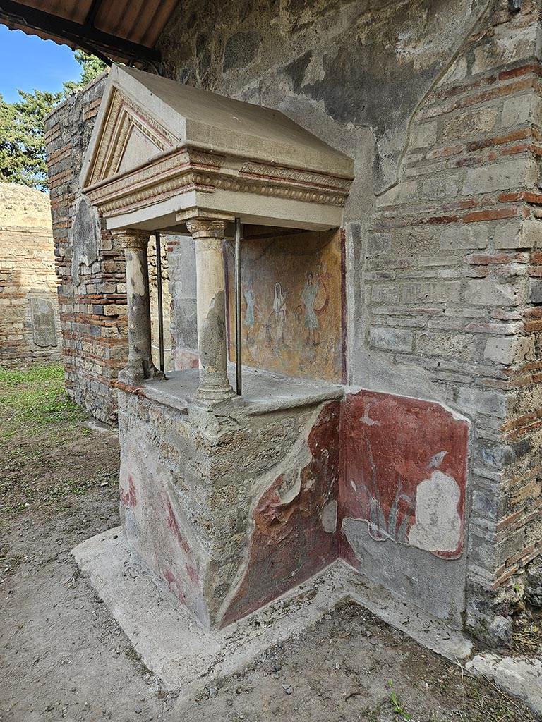 VIII.5.37 Pompeii. November 2024. 
Room 1, aedicula lararium, from south end. Photo courtesy of Annette Haug.