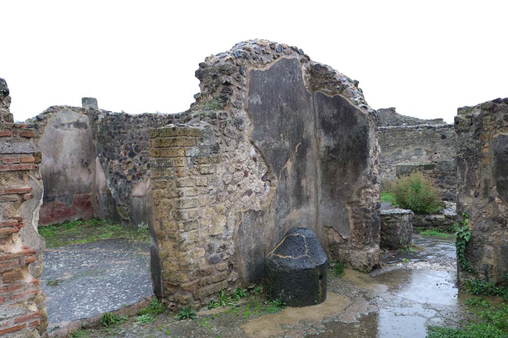 VIII.6.10, Pompeii. December 2018. 
Looking across room “k”, towards doorway to room “i”, on left, and into bakery room at VIII.6.1/11, on right. Photo courtesy of Aude Durand.