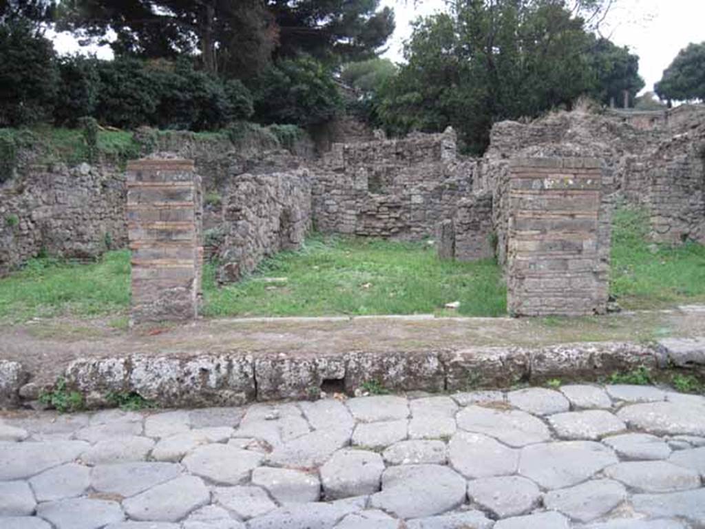 VIII.7.4 Pompeii. September 2010. Entrance on Via Stabiana. Looking west (across street). Photo courtesy of Drew Baker.