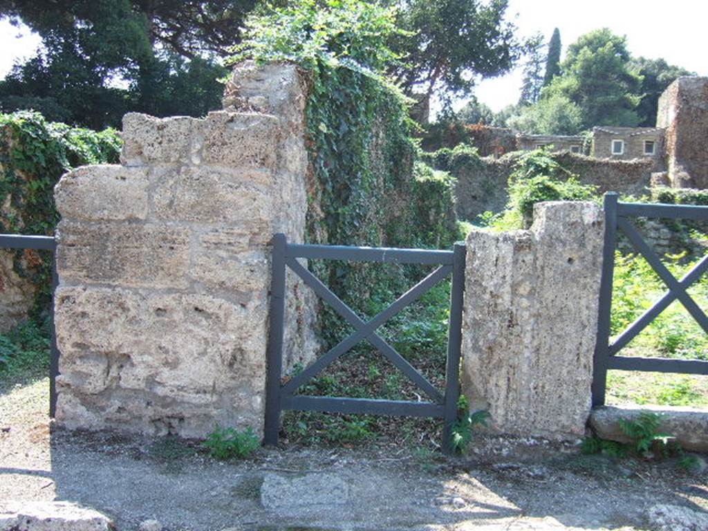VIII.7.7 Pompeii. September 2005. Entrance.