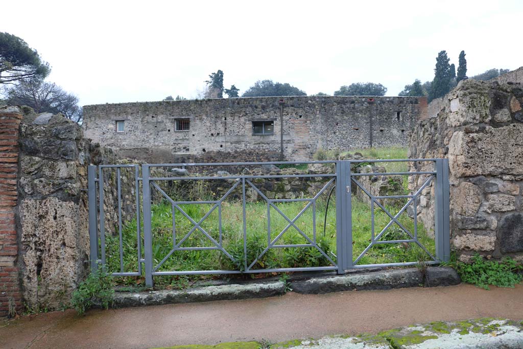 VIII.7.13, Pompeii. December 2018. Looking west to entrance doorway. Photo courtesy of Aude Durand.