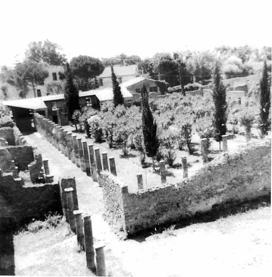 VIII.7.16 Pompeii. 1944. Looking south and west from above east side. 
Photo courtesy of Rick Bauer.