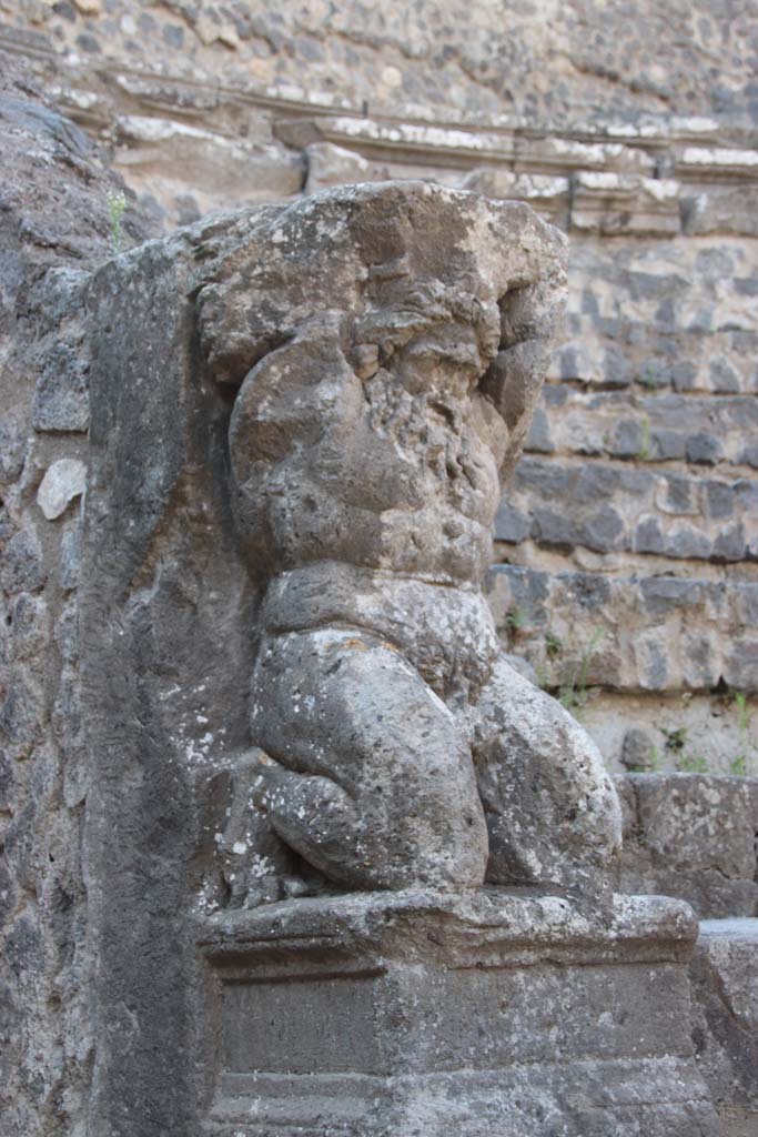 VIII.7.19 Pompeii. September 2017. West side. Statue of Kneeling Atlas.
Photo courtesy of Klaus Heese.