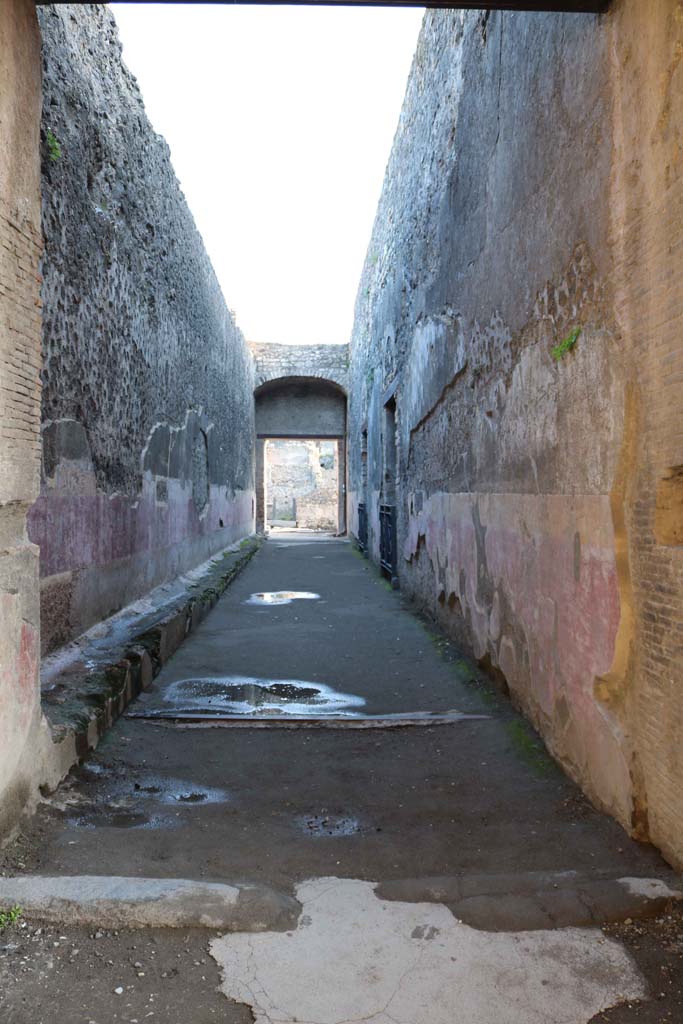 VIII.7.20 Pompeii. December 2018. 
Looking east towards Via Stabiana. Photo courtesy of Aude Durand.