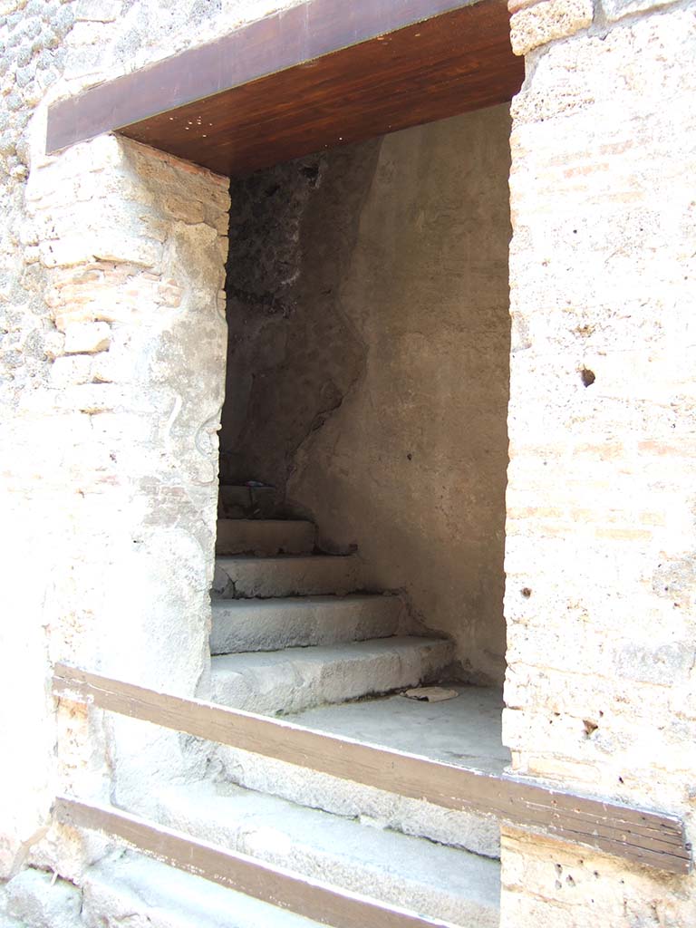 VIII.7.20 Pompeii. May 2006. 
Second, west rear entrance to the Little Theatre or Odeon with steps to upper seating.