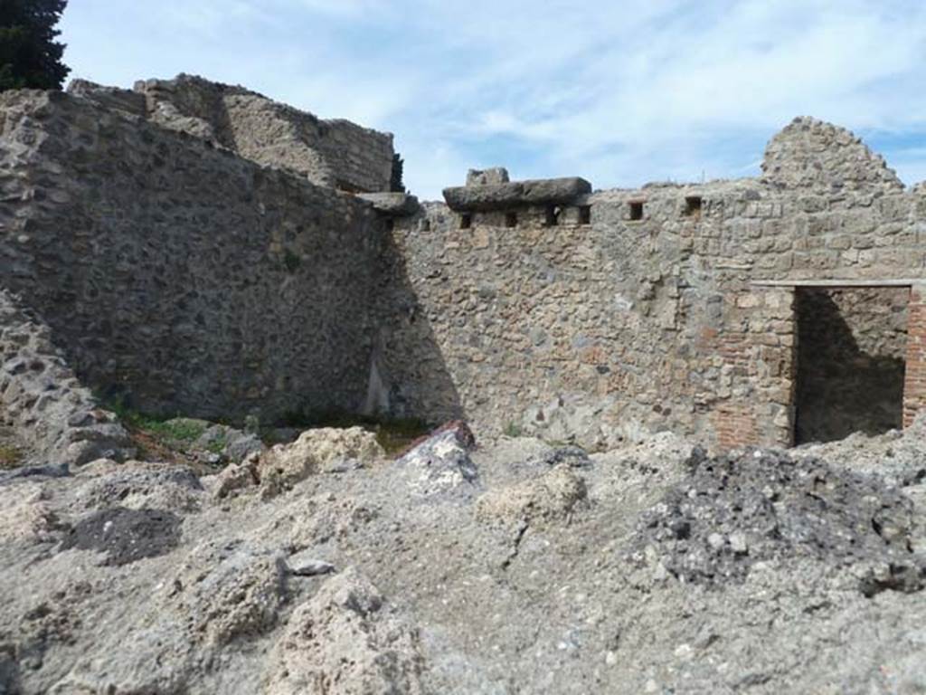VIII.7.23 Pompeii. September 2015. Looking towards west wall, north-west corner, north wall and doorway to small room.