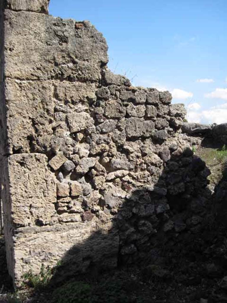 VIII.7.24 Pompeii. September 2010. East wall of ala on south side of atrium. Looking east. Photo courtesy of Drew Baker.
