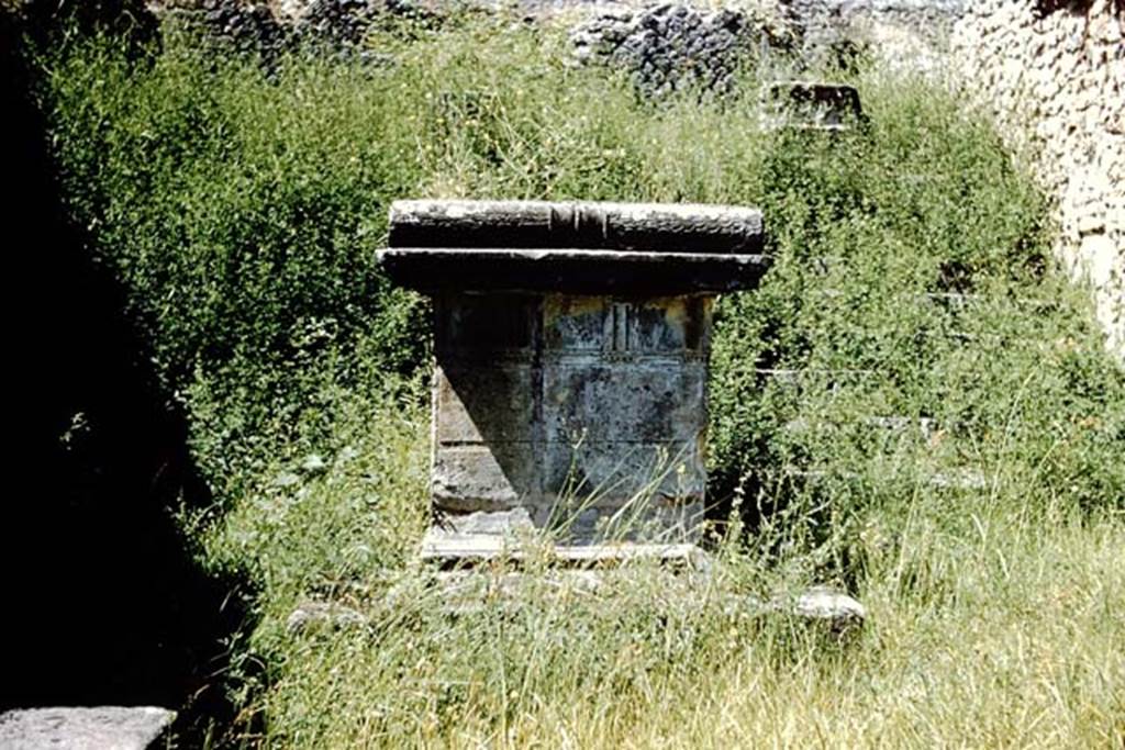 VIII.7.25 Pompeii. 1959. East side of altar. Photo by Stanley A. Jashemski.
Source: The Wilhelmina and Stanley A. Jashemski archive in the University of Maryland Library, Special Collections (See collection page) and made available under the Creative Commons Attribution-Non Commercial License v.4. See Licence and use details.
J59f0257