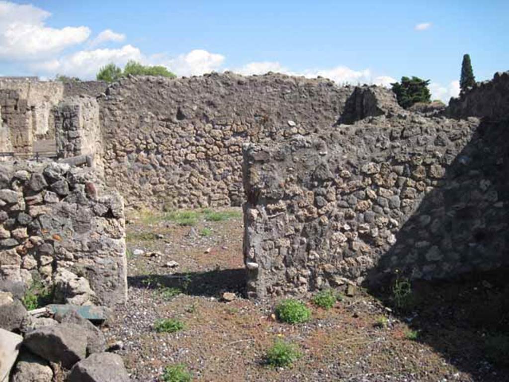 VIII.7.26 Pompeii. September 2010. Looking east through doorway into first room and towards Via Stabiana. Photo courtesy of Drew Baker.