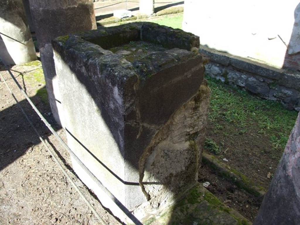 VIII.7.28 Pompeii. March 2009. Altar at north end of west portico.
