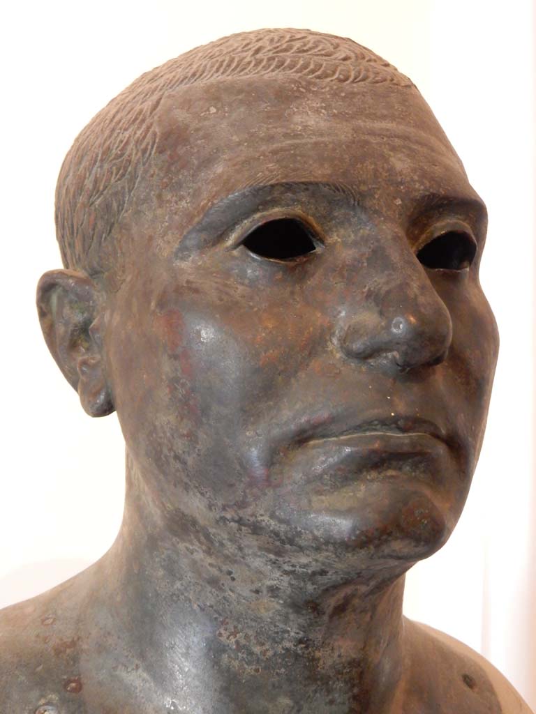 VIII.7.28 Pompeii. June 2019. Detail of bronze head of Gaius Norbanus Sorex. 
Now in Naples Archaeological Museum. Inventory number 4991.
Photo courtesy of Buzz Ferebee.