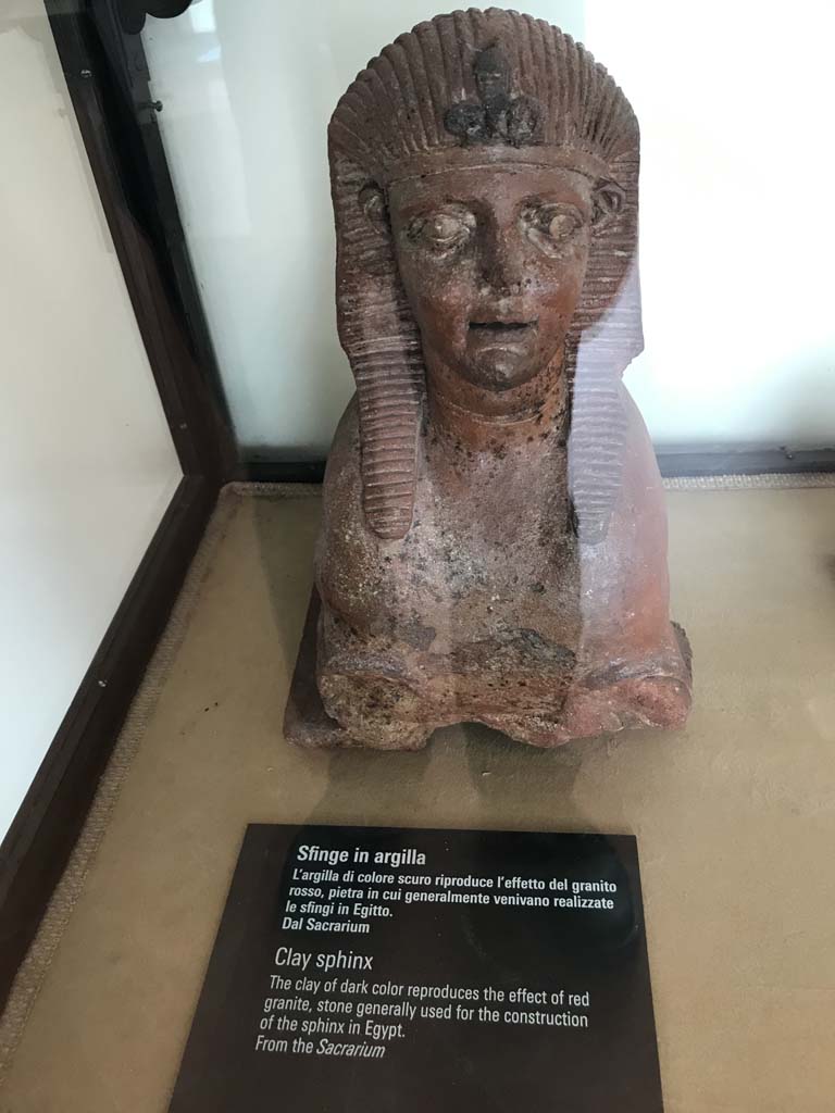 VIII.7.28 Pompeii. April 2019. Clay sphinx found in the Sacrarium. 
Now in Naples Archaeological Museum. Inventory number 22572. Photo courtesy of Rick Bauer.