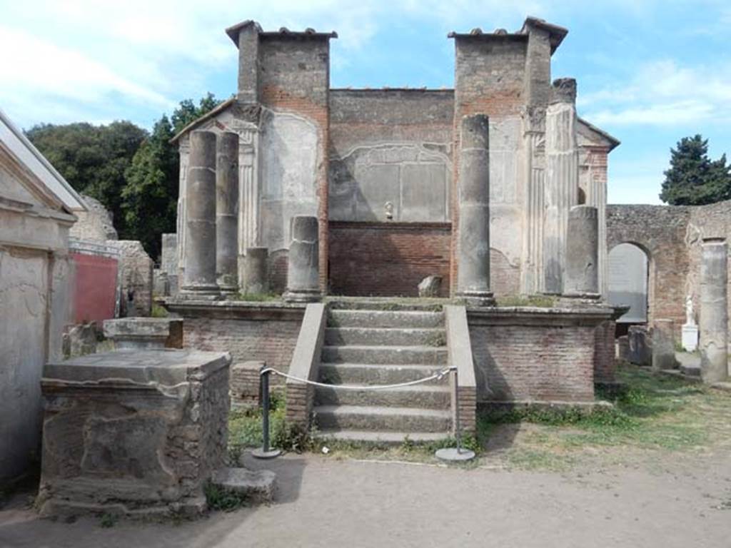 VIII.7.28 Pompeii. May 2017. Looking west across temple court towards steps to cella.
Photo courtesy of Buzz Ferebee.