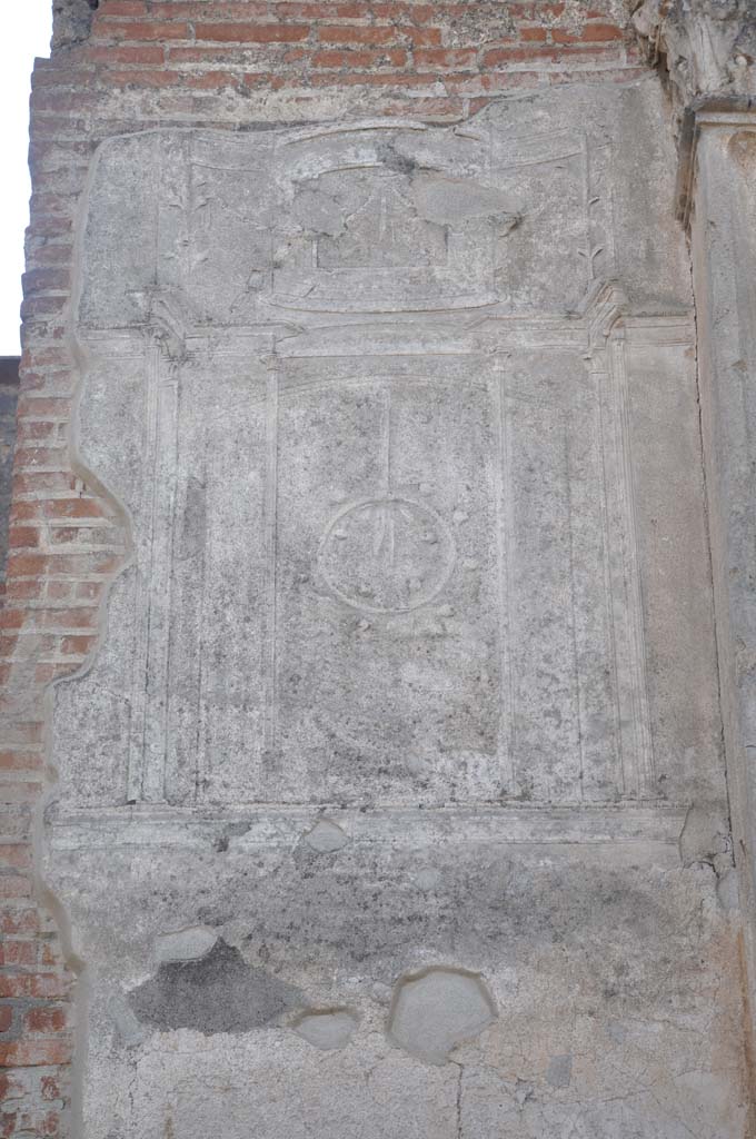 VIII.7.28, Pompeii. July 2017. Stucco decoration at north side of doorway on east side. 
Foto Anne Kleineberg, ERC Grant 681269 DÉCOR.
