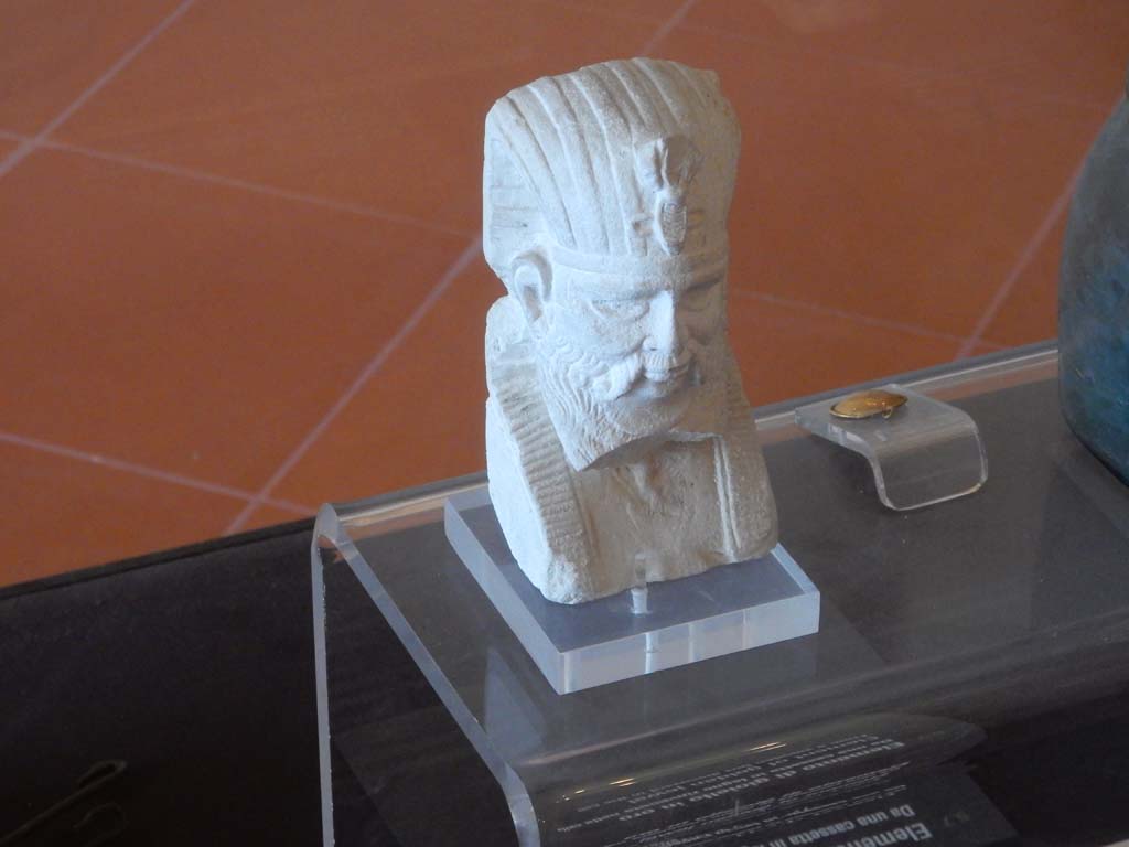 VIII.7.28 Pompeii. Limestone Egyptian style herm found in the temple enclosure. 
Now in Naples Archaeological Museum. Inventory number 6516. Photo courtesy of Buzz Ferebee.