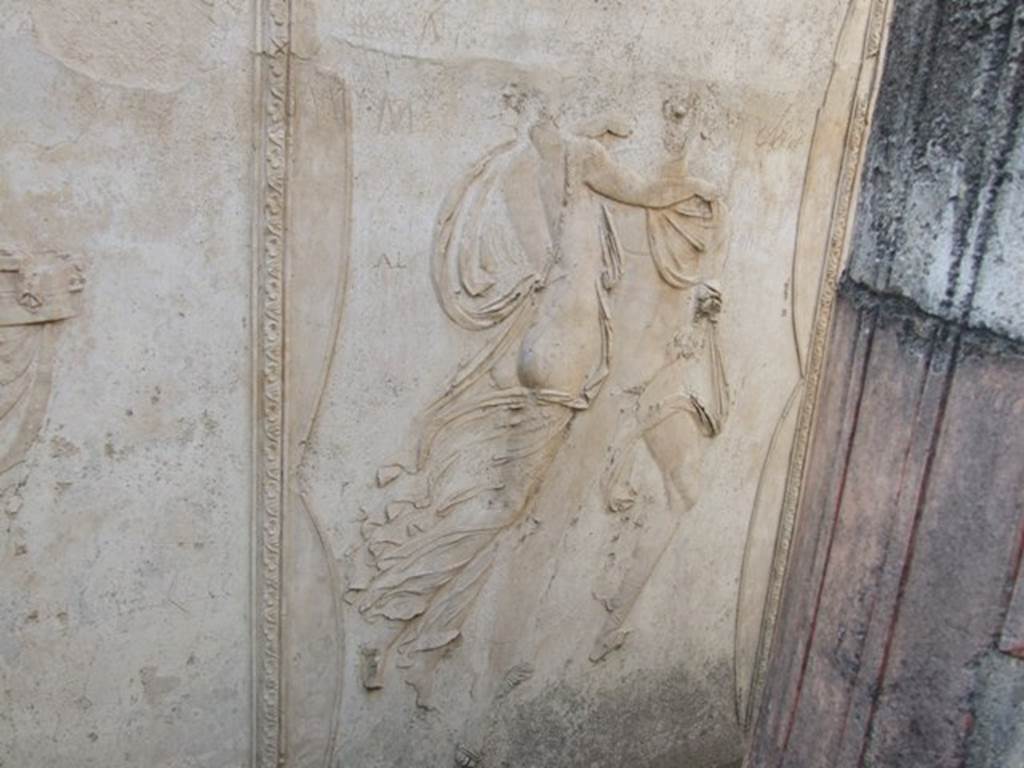 VIII.7.28 Pompeii.  December 2007. Purgatorium, east side.  Perseus rescuing Andromeda.  See Mau, A., 1907, translated by Kelsey, F. W., Pompeii: Its Life and Art. New York: Macmillan. (p. 180).