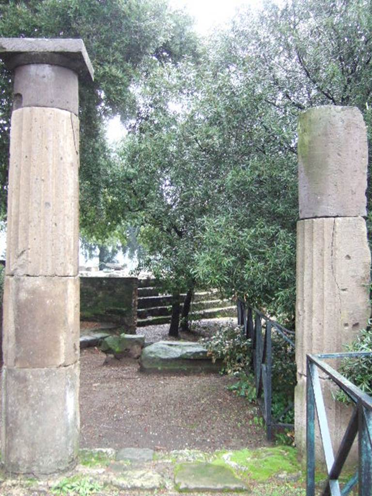 VIII.7.30 Pompeii. December 2005. Triangular Forum most westerly point near schola VIII.7.33.