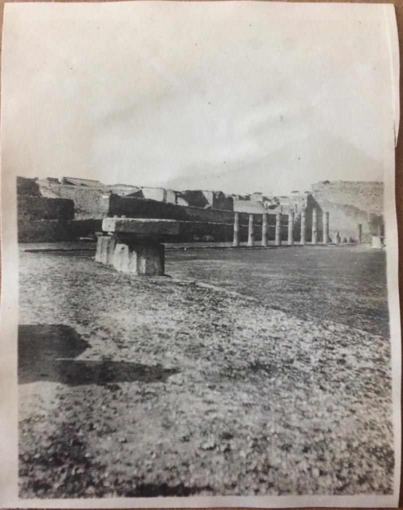 VIII.7.31 Pompeii. August 27, 1904. 
Looking north across Doric Temple to Triangular Forum, and Vesuvius. Photo courtesy of Rick Bauer.