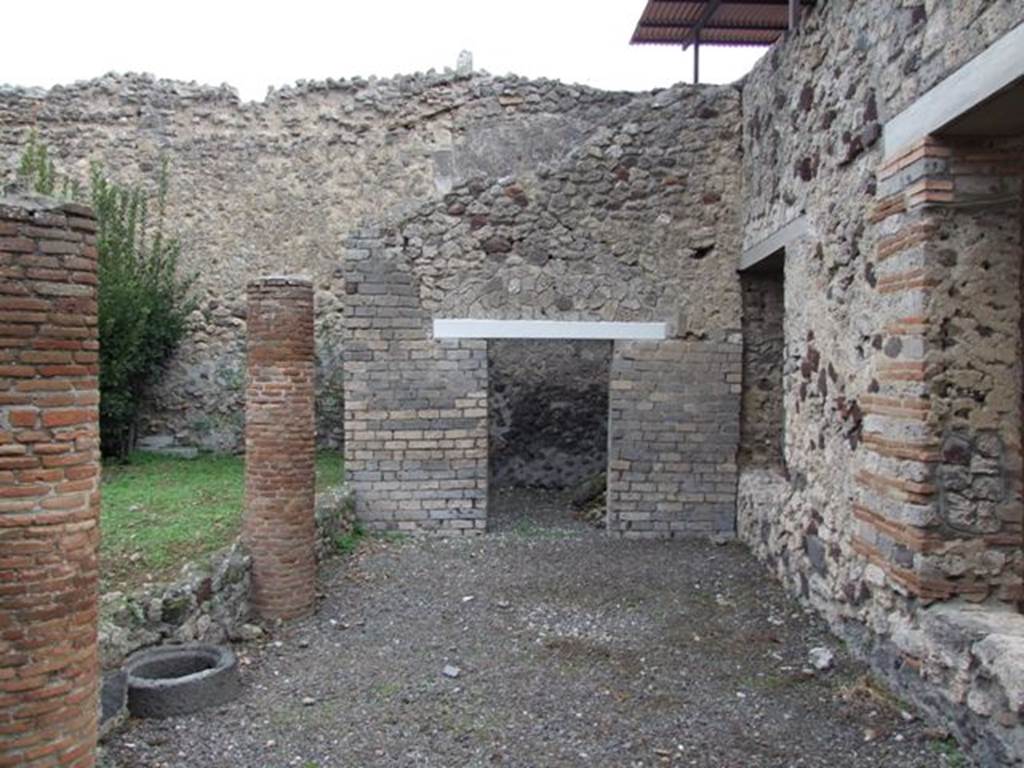 IX.1.20 Pompeii.  December 2007.  Room 12.  Looking east along rear wall of Tablinum and Triclinium windows to room on east side.
