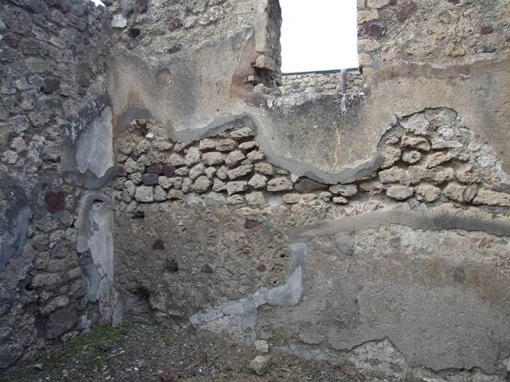 IX.2.21 Pompeii. March 2009. Room 4, north wall of cubiculum, with window.