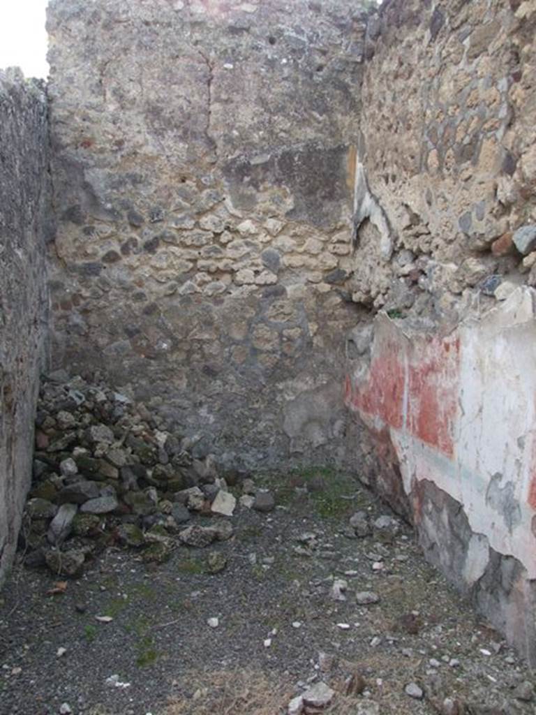 IX.2.21 Pompeii. March 2009. Room 13, looking towards the alcove and the west wall of cubiculum.