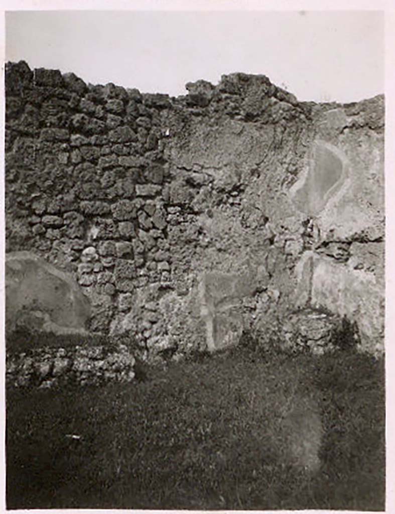 IX.2.25 Pompeii. Pre-1943. Looking towards west wall in north-west corner of Caupona. Photo by Tatiana Warscher. 
See Warscher, T. Codex Topographicus Pompeianus, IX.2. (1943), Swedish Institute, Rome. (no.127.), p. 220.