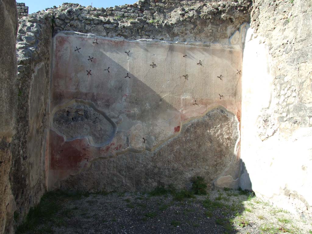 IX.3.2 Pompeii. March 2009. North wall of room on north side of garden area.