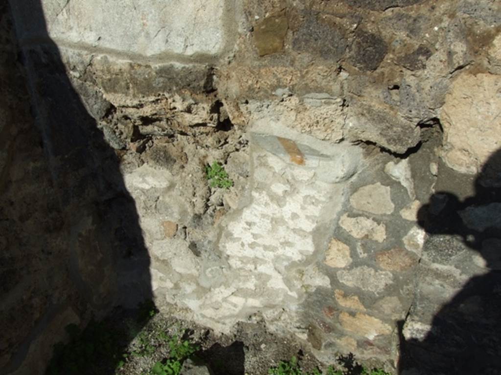 IX.3.4 Pompeii. March 2009. Recess in east wall of rear room.