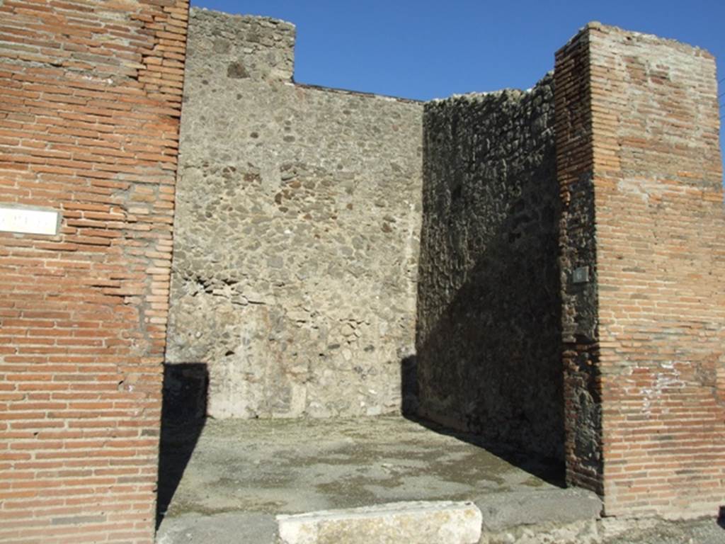 IX.3.6 Pompeii. March 2009. Entrance. According to Della Corte, this shop was excavated 22nd October 1849 in the presence of Pope Pio IX. Della Corte believed that this shop was rented from the Lucrezi by a person known as Phosphorus. He thought this because of a seal/signet (S.71) found here “in the 16th or 17th shop on the left of the strada from the quadrivio di Orfeo..” (see PAH 15th September 1847).
See Della Corte, M., 1965.  Case ed Abitanti di Pompei. Napoli: Fausto Fiorentino. (p.162)