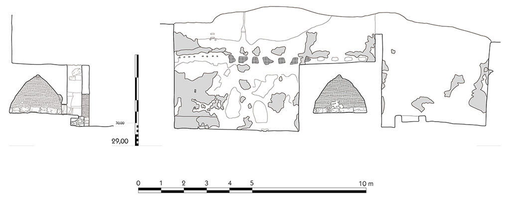 Fig. 65 – Pompéi, boulangerie IX 3, 10-12 – Élévation de la façade et coupe transversale du four. 
Échelle : 1/100.
Relevé / dessin : F. Fouriaux / S. Mencarelli – EFR.