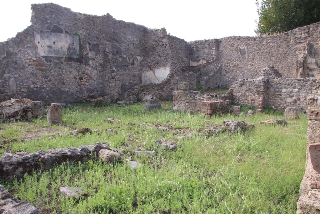 IX.3.21 Pompeii. October 2023. Looking towards south wall and south-west corner. Photo courtesy of Klaus Heese.