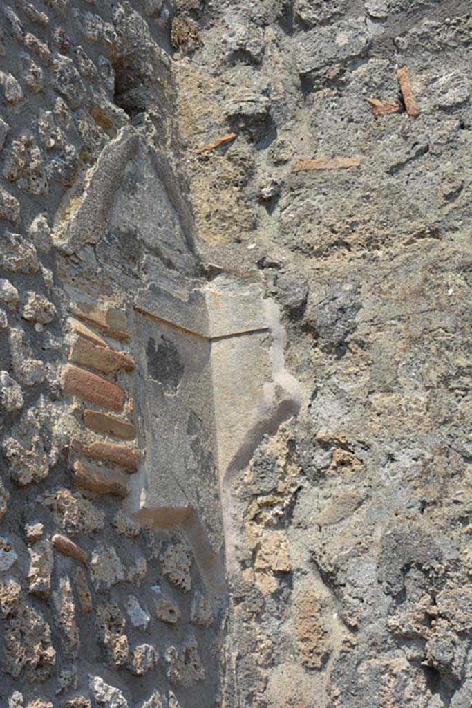 IX.3.23 Pompeii. July 2017. Room d, upper north-east corner.
Foto Annette Haug, ERC Grant 681269 DÉCOR.