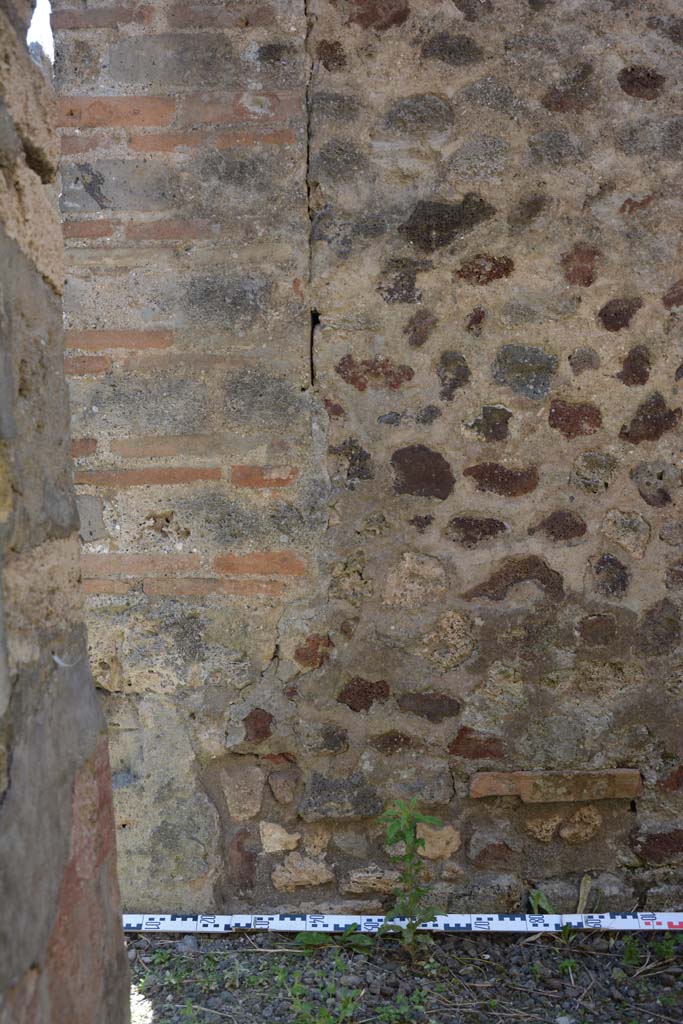 IX.5.2 Pompeii. May 2017. Room ‘n’, east end of south wall.  
Foto Christian Beck, ERC Grant 681269 DÉCOR.