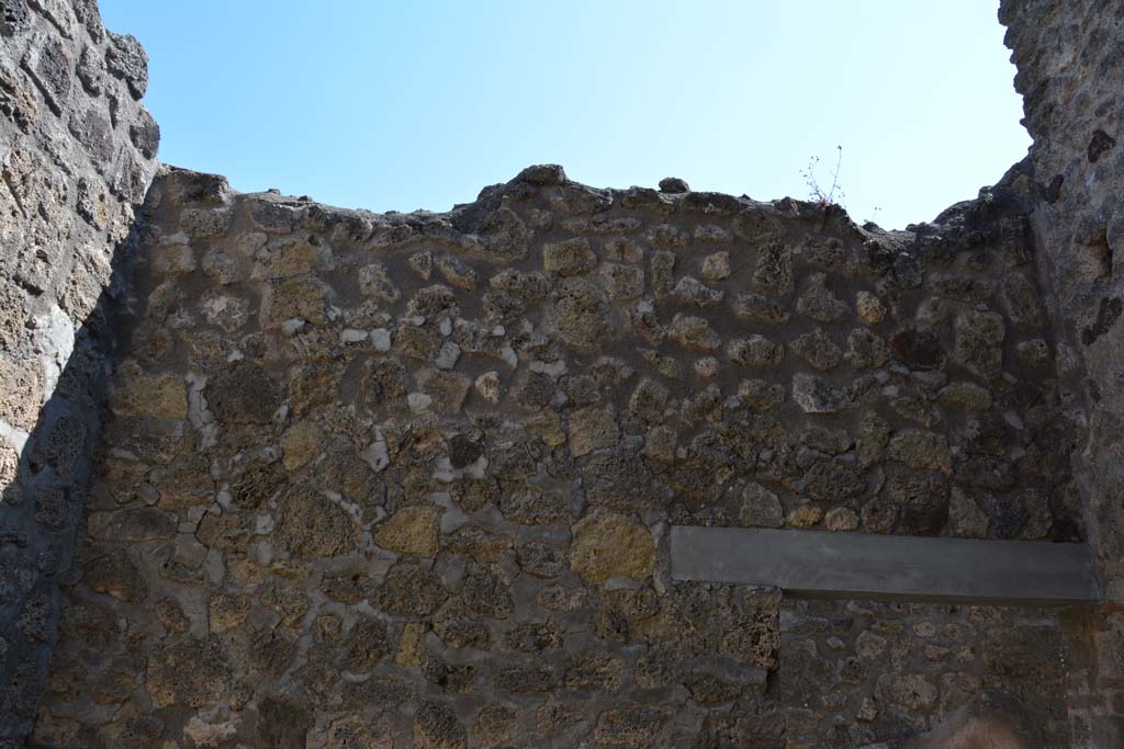 IX.5.2 Pompeii. May 2017. Room ‘n’, upper east wall at north end.
Foto Christian Beck, ERC Grant 681269 DÉCOR.