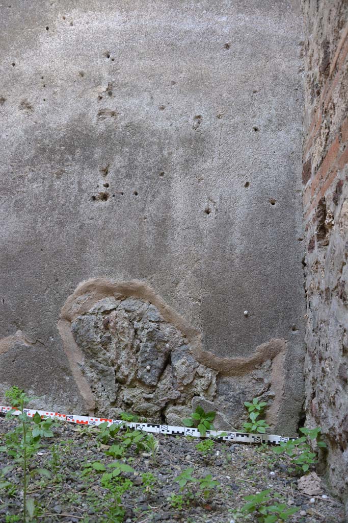 IX.5.2 Pompeii. May 2017. Room ‘o’, lower south wall at west end.
Foto Christian Beck, ERC Grant 681269 DÉCOR.