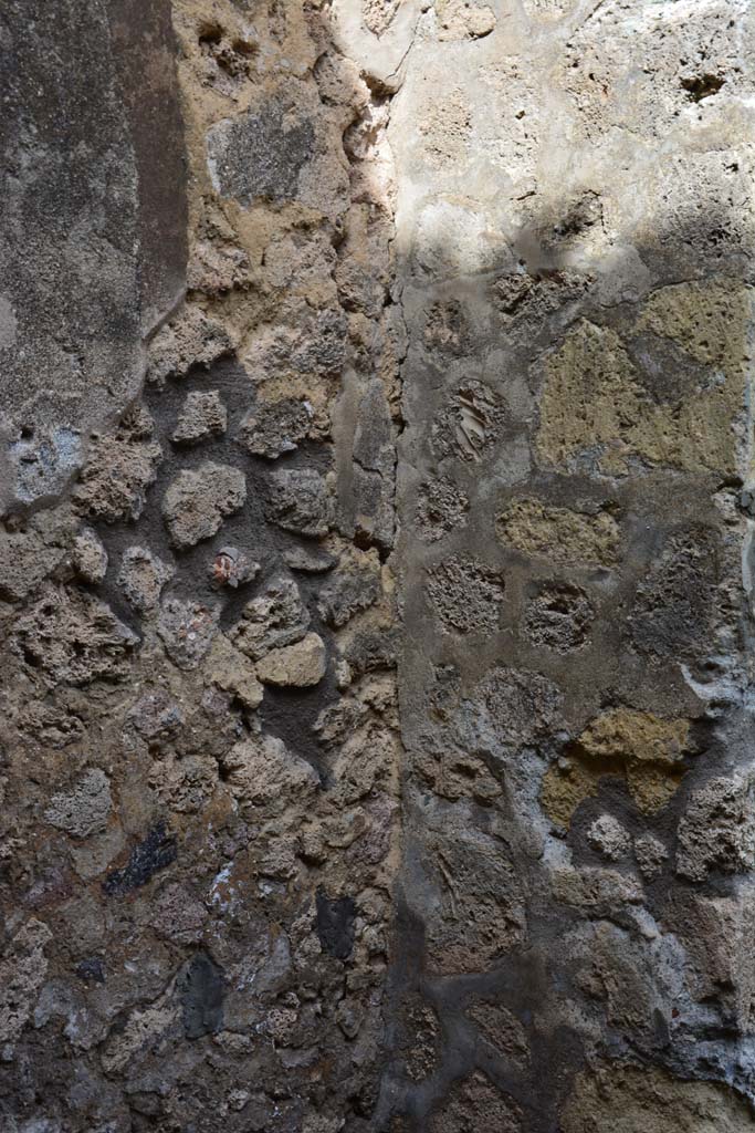 IX.5.2 Pompeii. March 2017. Room (q), detail from north-east corner.  
Foto Christian Beck, ERC Grant 681269 DÉCOR.