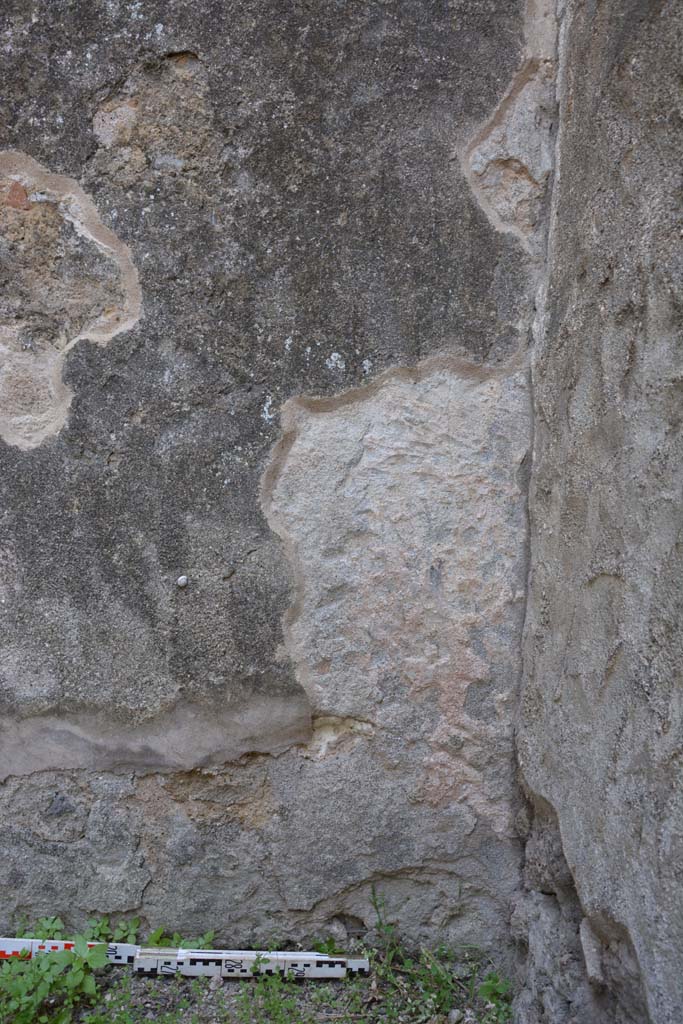 IX.5.2 Pompeii. May 2017. Room ‘r’, west wall in north-west corner. 
Foto Christian Beck, ERC Grant 681269 DÉCOR.
