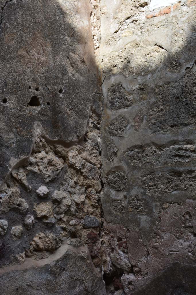 IX.5.2 Pompeii. March 2017. Room ‘r’, upper north-east corner.
Foto Christian Beck, ERC Grant 681269 DÉCOR.