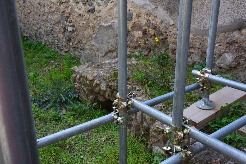 IX.5.2 Pompeii. March 2017. Room ‘s’ and ‘t’, looking south towards west wall and hearth. 
Foto Christian Beck, ERC Grant 681269 DÉCOR.