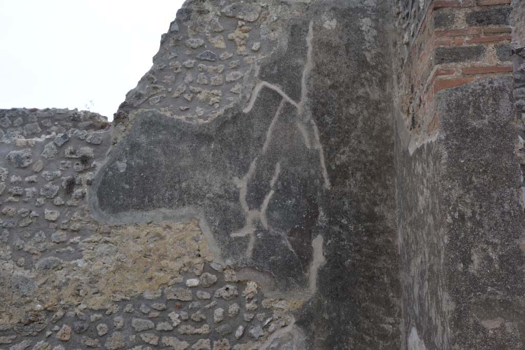 IX.5.2 Pompeii. May 2017. Room ‘v’, detail from west wall at north end.
Foto Christian Beck, ERC Grant 681269 DÉCOR.