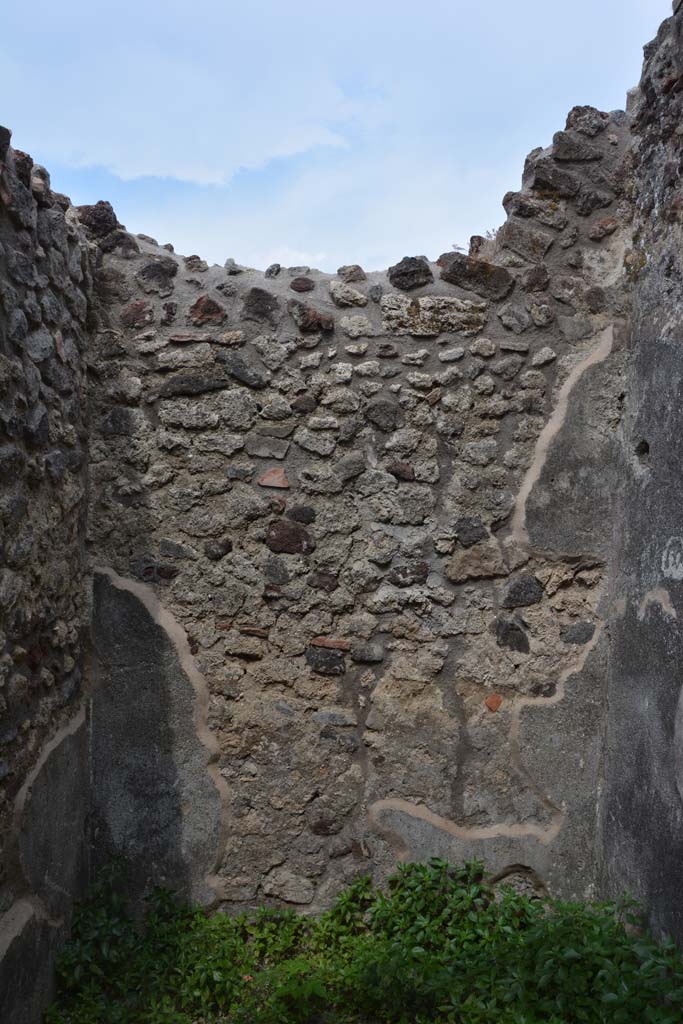 IX.5.2 Pompeii. May 2017. Room ‘y’, looking towards east wall.
Foto Christian Beck, ERC Grant 681269 DÉCOR.