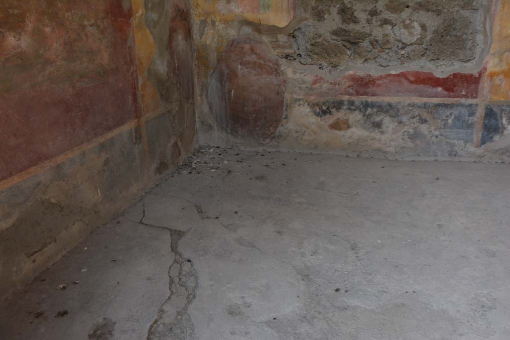 IX.5.2 Pompeii. March 2017. Room ‘u’, detail of flooring, looking north-west from entrance doorway.
Foto Christian Beck, ERC Grant 681269 DÉCOR.